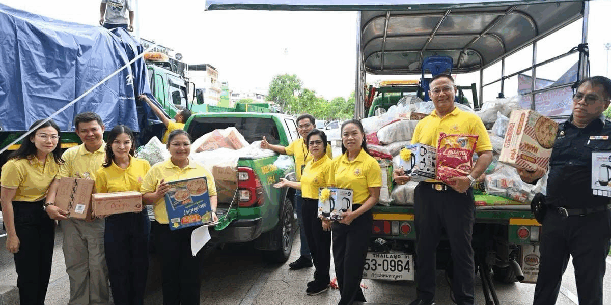 กำลังใจจากทั่วกรุง จัดรถ4คันมุ่งสู่ศูนย์ผู้อพยพ