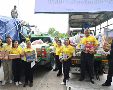 กำลังใจจากทั่วกรุง จัดรถ4คันมุ่งสู่ศูนย์ผู้อพยพ